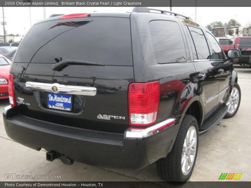 Brilliant Black Crystal Pearl / Light Graystone 2009 Chrysler Aspen Limited