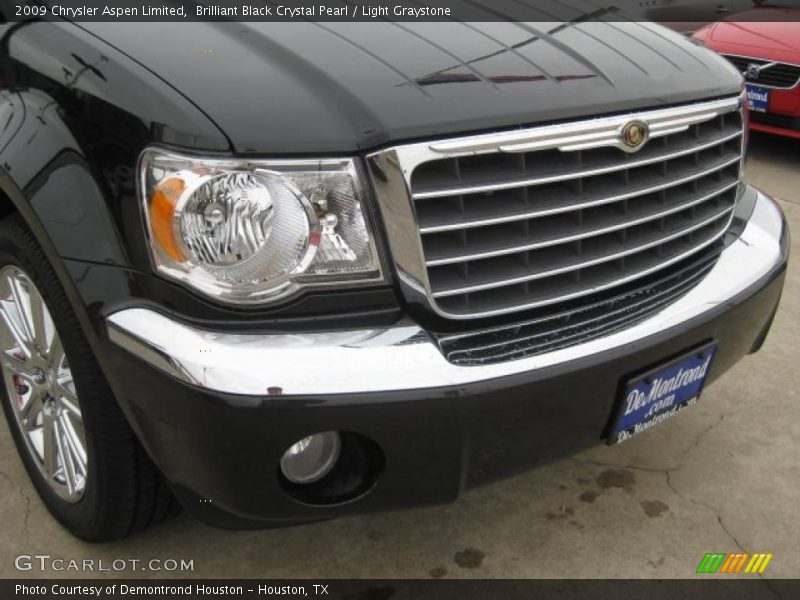 Brilliant Black Crystal Pearl / Light Graystone 2009 Chrysler Aspen Limited