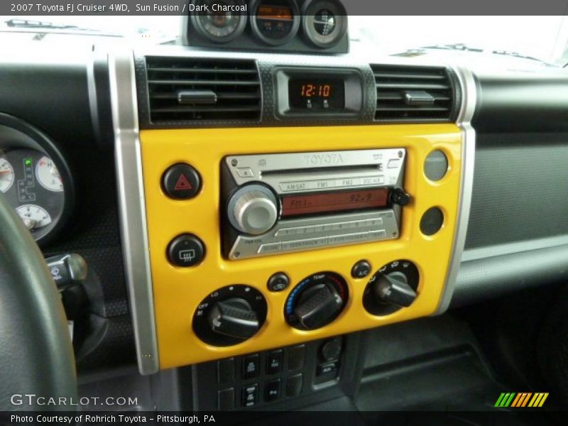 Sun Fusion / Dark Charcoal 2007 Toyota FJ Cruiser 4WD