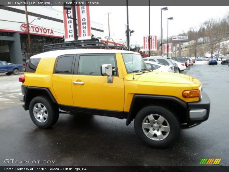 Sun Fusion / Dark Charcoal 2007 Toyota FJ Cruiser 4WD