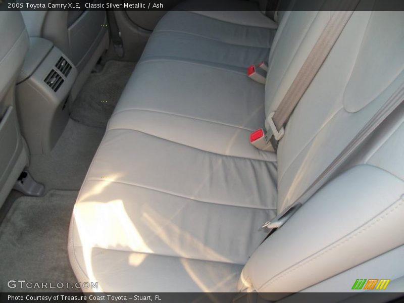 Classic Silver Metallic / Ash 2009 Toyota Camry XLE