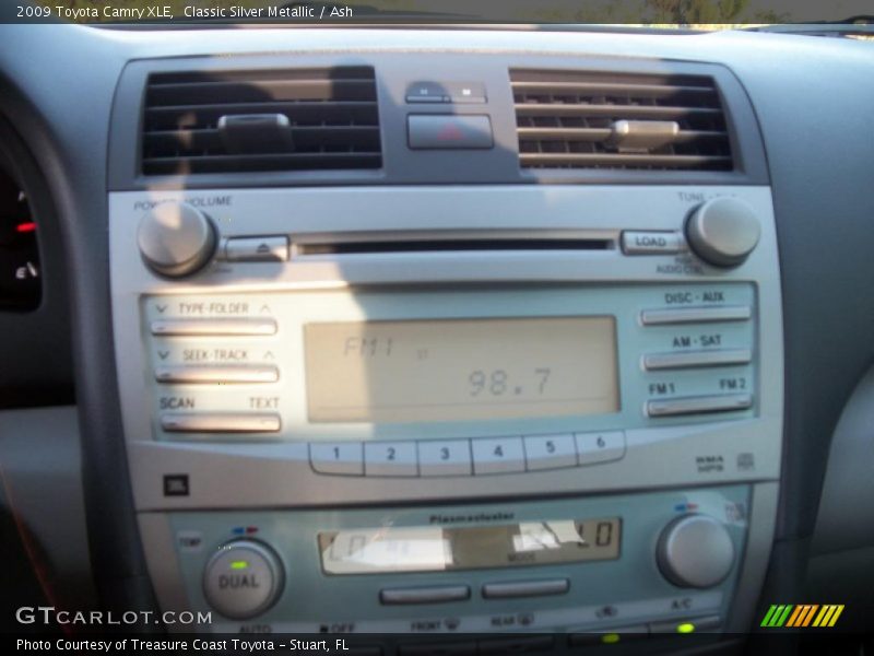 Classic Silver Metallic / Ash 2009 Toyota Camry XLE
