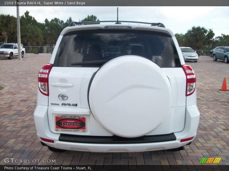 Super White / Sand Beige 2009 Toyota RAV4 I4