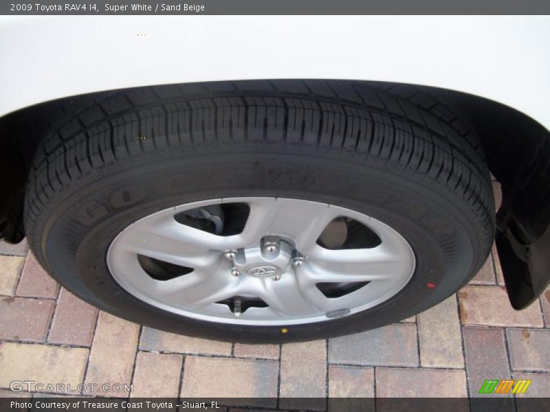 Super White / Sand Beige 2009 Toyota RAV4 I4