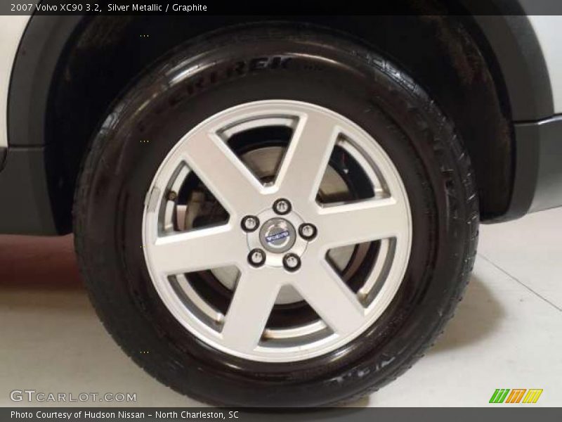 Silver Metallic / Graphite 2007 Volvo XC90 3.2