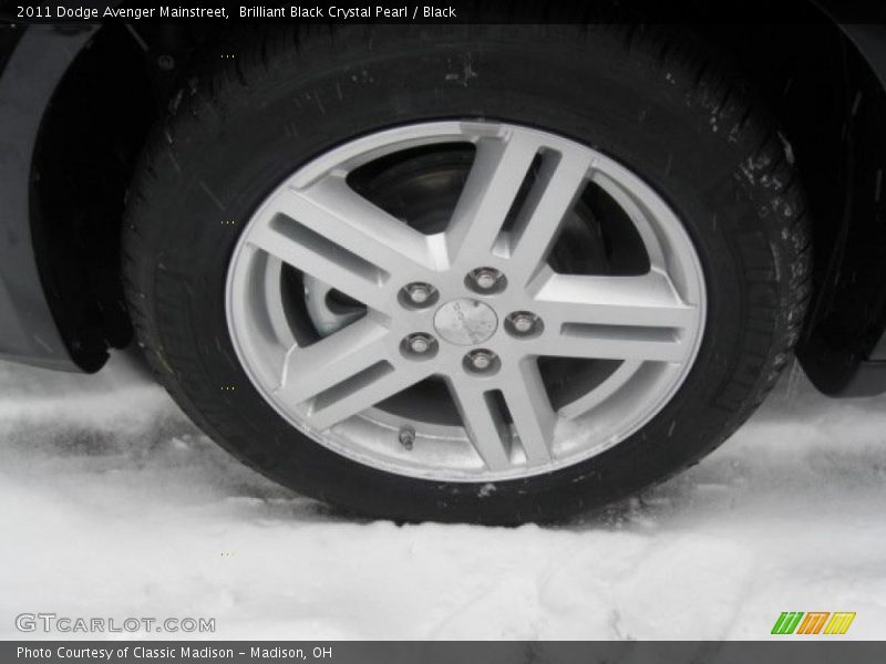 Brilliant Black Crystal Pearl / Black 2011 Dodge Avenger Mainstreet
