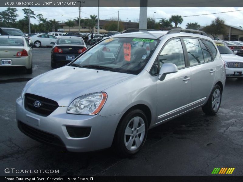 Bright Silver / Gray 2009 Kia Rondo LX