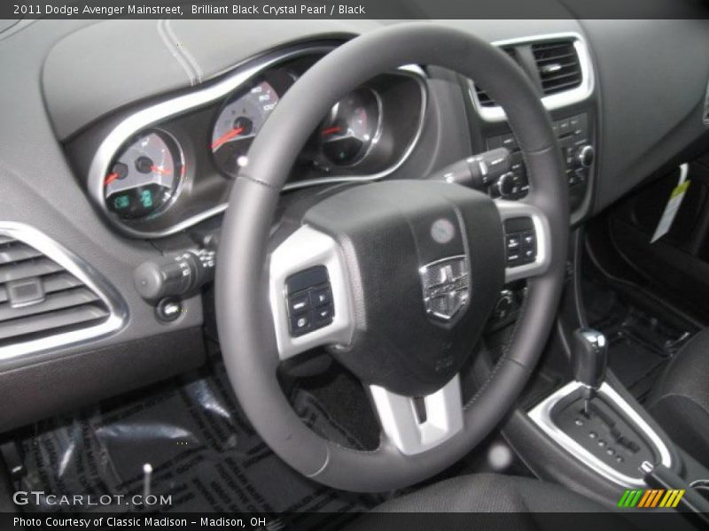 Brilliant Black Crystal Pearl / Black 2011 Dodge Avenger Mainstreet