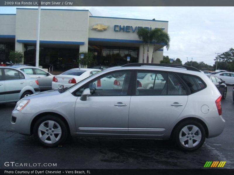 Bright Silver / Gray 2009 Kia Rondo LX