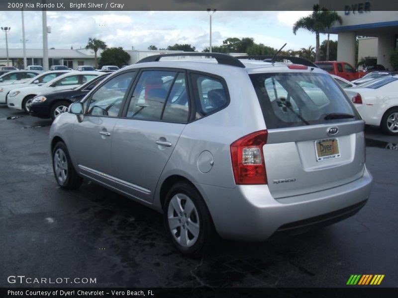 Bright Silver / Gray 2009 Kia Rondo LX