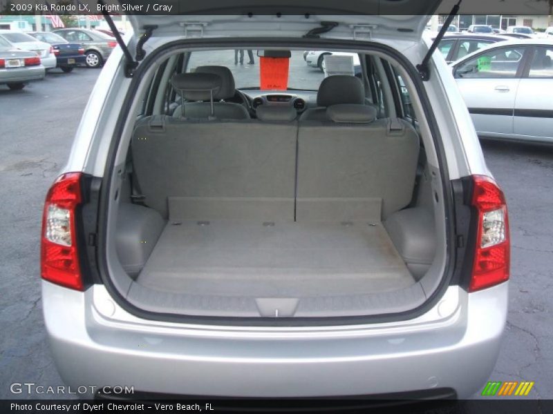 Bright Silver / Gray 2009 Kia Rondo LX