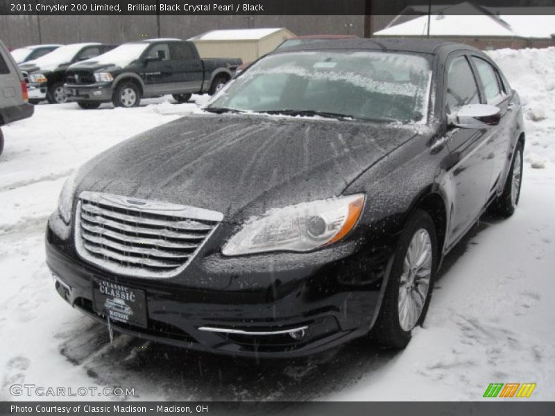Brilliant Black Crystal Pearl / Black 2011 Chrysler 200 Limited