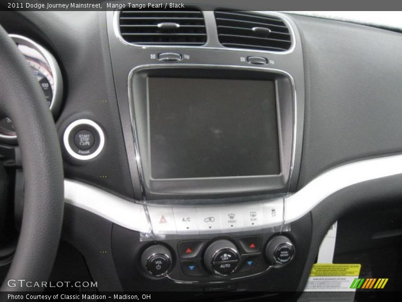 Mango Tango Pearl / Black 2011 Dodge Journey Mainstreet