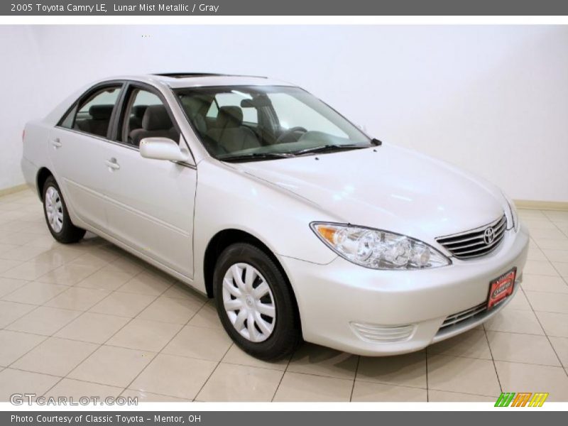 Lunar Mist Metallic / Gray 2005 Toyota Camry LE