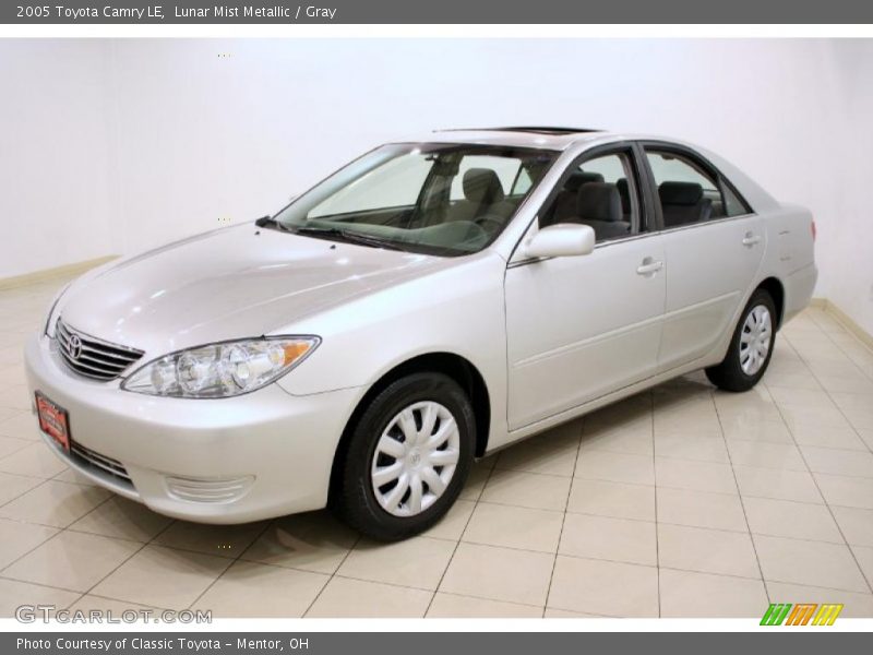 Lunar Mist Metallic / Gray 2005 Toyota Camry LE