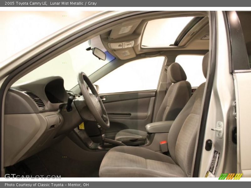 Lunar Mist Metallic / Gray 2005 Toyota Camry LE