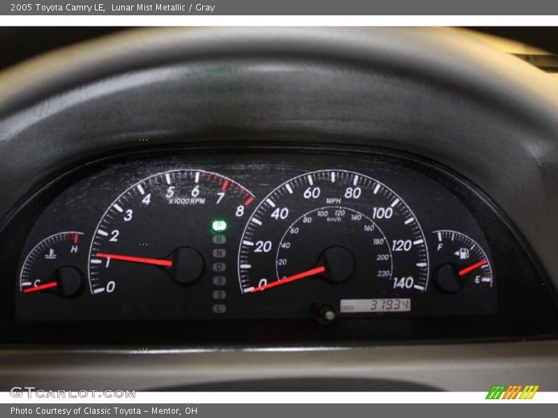 Lunar Mist Metallic / Gray 2005 Toyota Camry LE