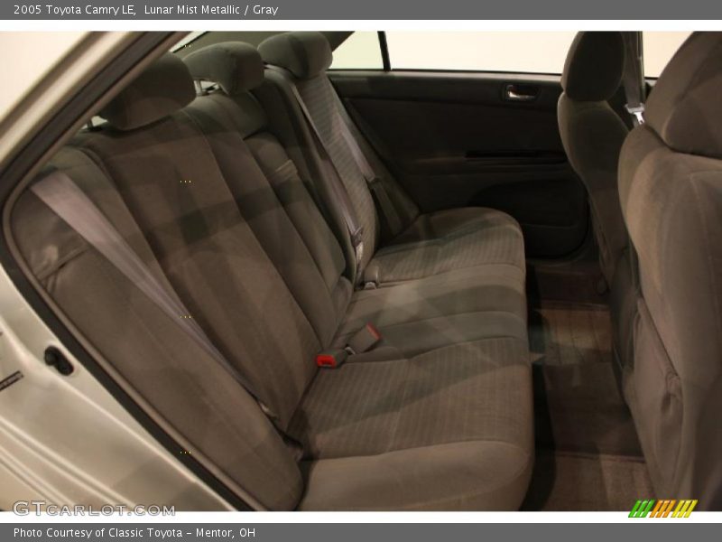 Lunar Mist Metallic / Gray 2005 Toyota Camry LE