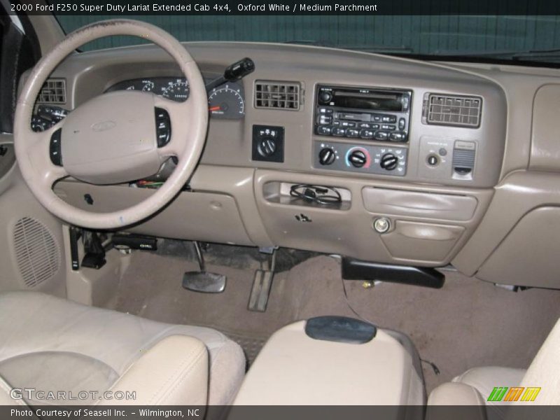 Oxford White / Medium Parchment 2000 Ford F250 Super Duty Lariat Extended Cab 4x4
