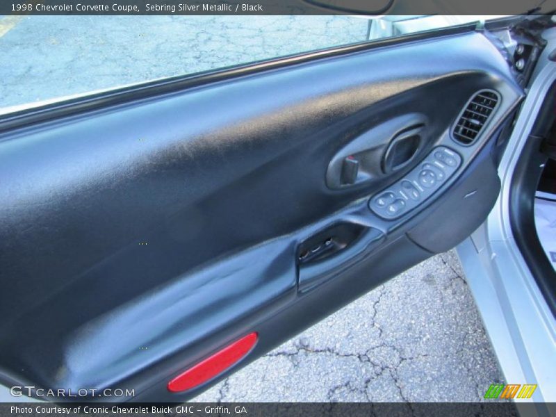 Door Panel of 1998 Corvette Coupe