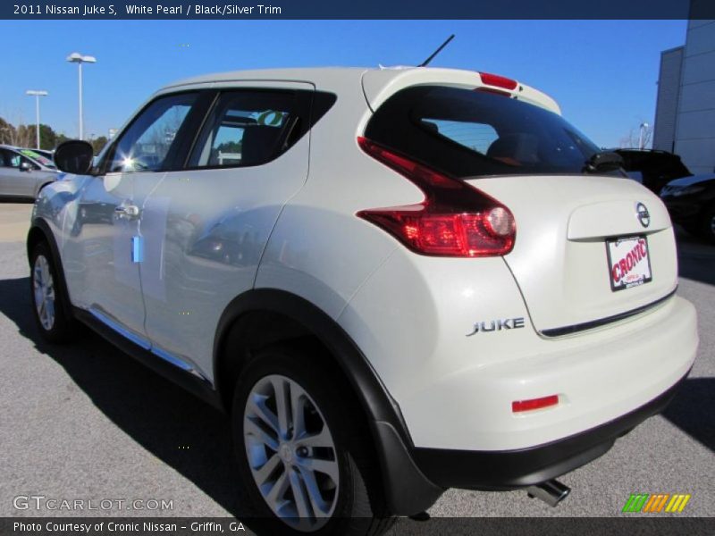  2011 Juke S White Pearl