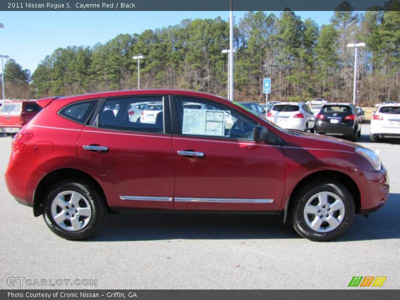 Cayenne Red / Black 2011 Nissan Rogue S