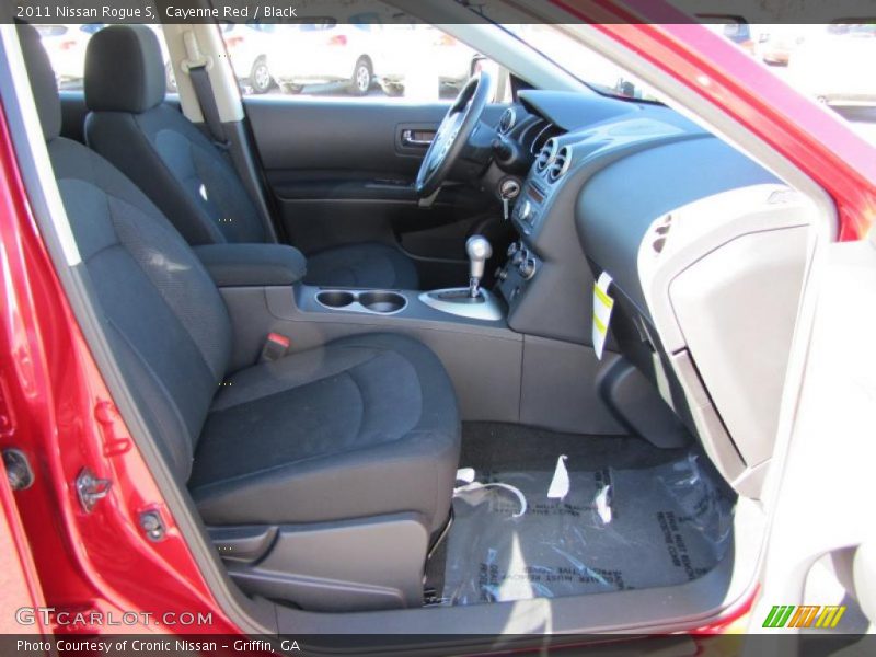Cayenne Red / Black 2011 Nissan Rogue S