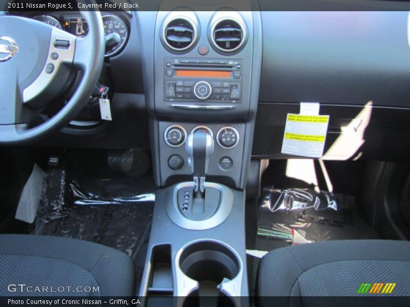 Cayenne Red / Black 2011 Nissan Rogue S