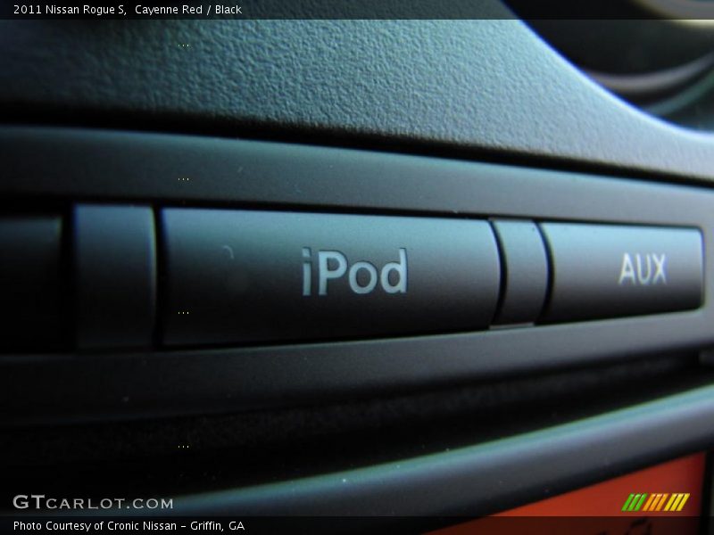 Cayenne Red / Black 2011 Nissan Rogue S
