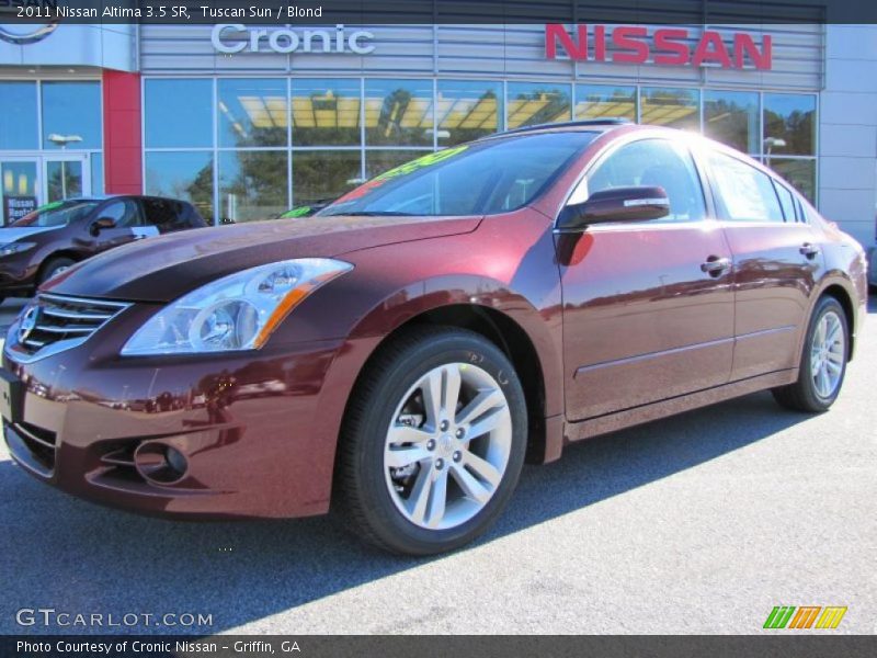 Tuscan Sun / Blond 2011 Nissan Altima 3.5 SR