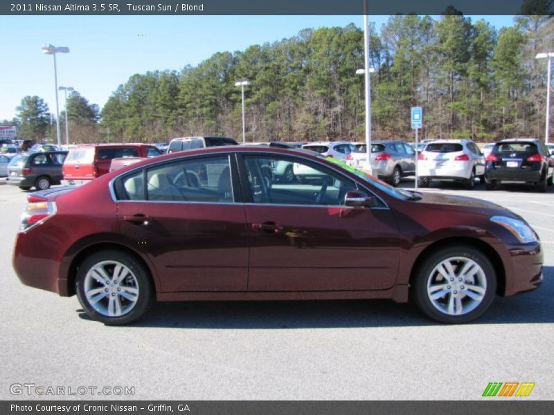 Tuscan Sun / Blond 2011 Nissan Altima 3.5 SR
