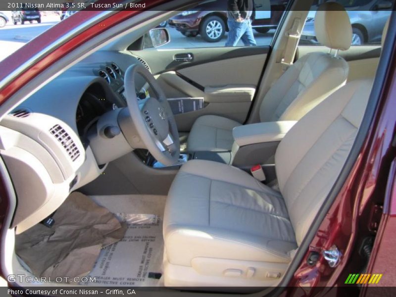  2011 Altima 3.5 SR Blond Interior