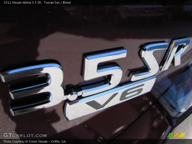 2011 Altima 3.5 SR Logo