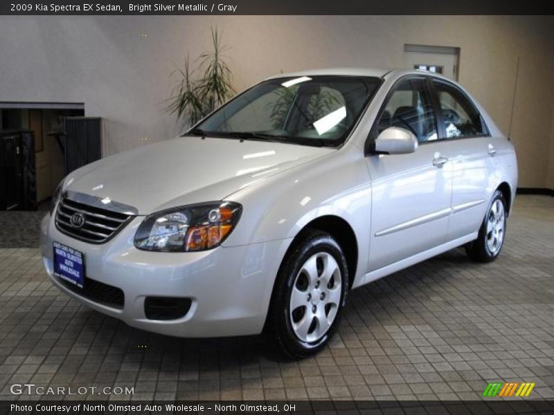 Bright Silver Metallic / Gray 2009 Kia Spectra EX Sedan
