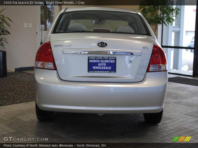 Bright Silver Metallic / Gray 2009 Kia Spectra EX Sedan