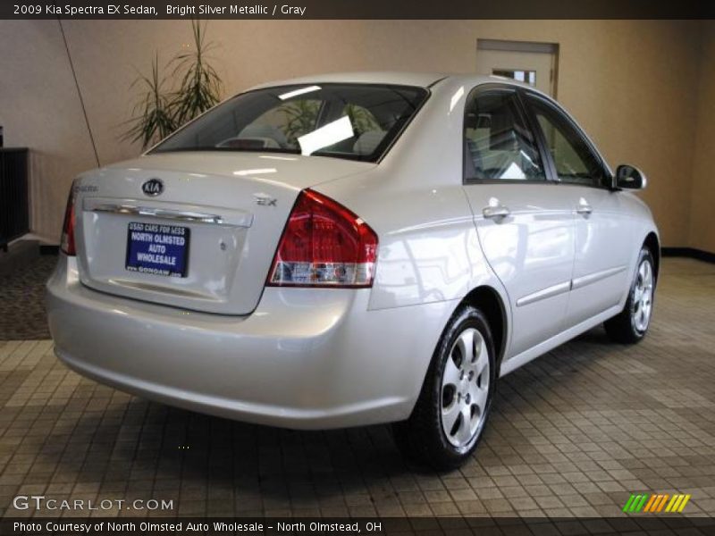 Bright Silver Metallic / Gray 2009 Kia Spectra EX Sedan