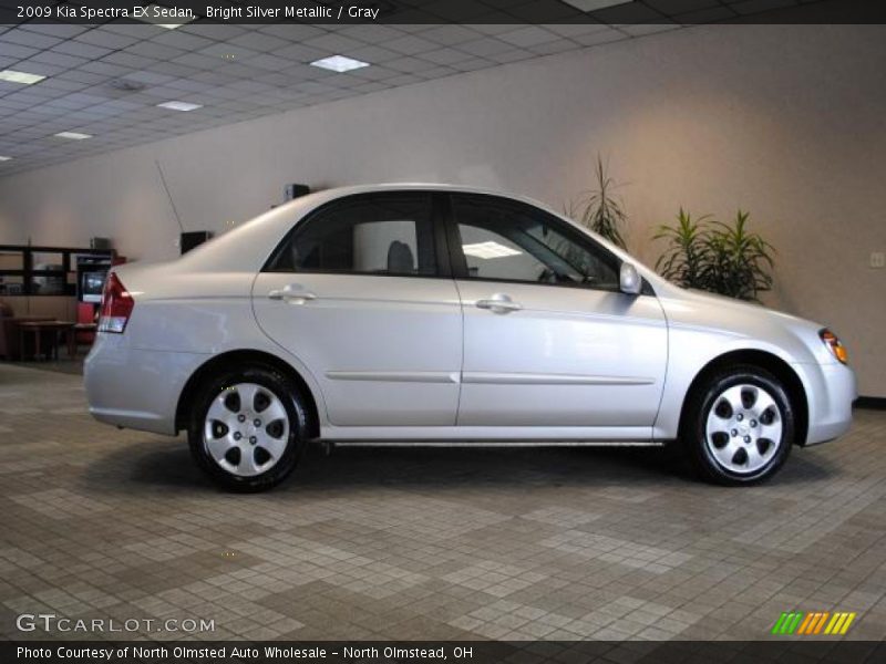 Bright Silver Metallic / Gray 2009 Kia Spectra EX Sedan
