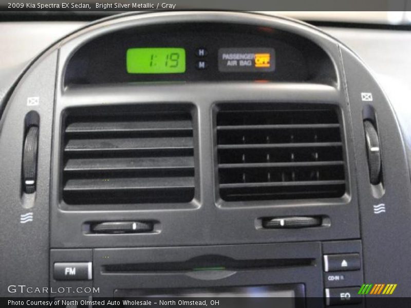 Bright Silver Metallic / Gray 2009 Kia Spectra EX Sedan