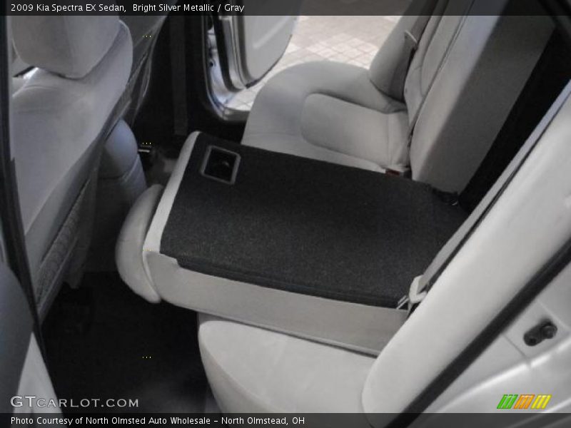 Bright Silver Metallic / Gray 2009 Kia Spectra EX Sedan