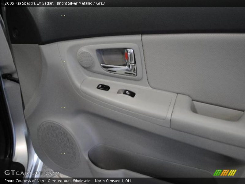 Bright Silver Metallic / Gray 2009 Kia Spectra EX Sedan