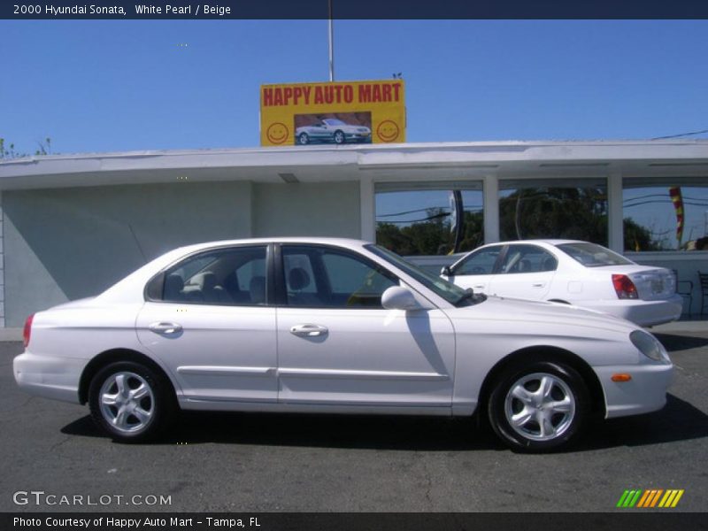 White Pearl / Beige 2000 Hyundai Sonata