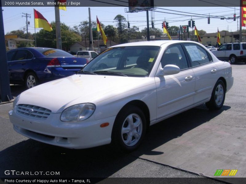 White Pearl / Beige 2000 Hyundai Sonata