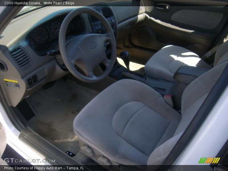 White Pearl / Beige 2000 Hyundai Sonata