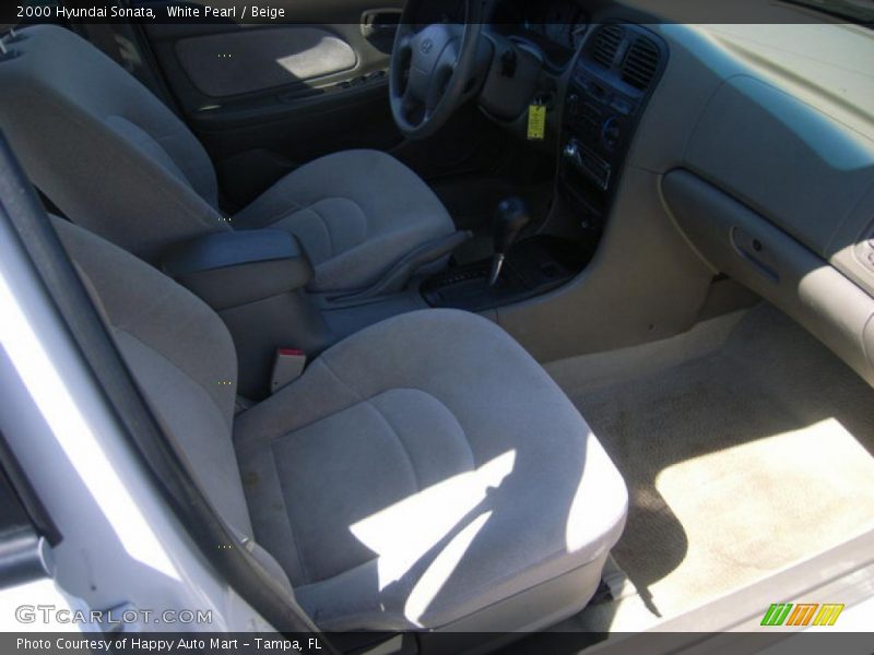 White Pearl / Beige 2000 Hyundai Sonata