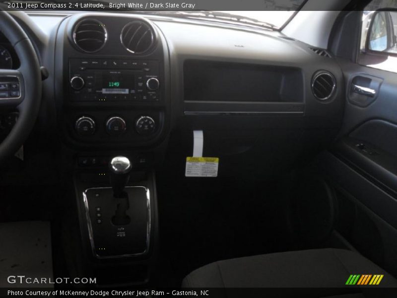 Bright White / Dark Slate Gray 2011 Jeep Compass 2.4 Latitude