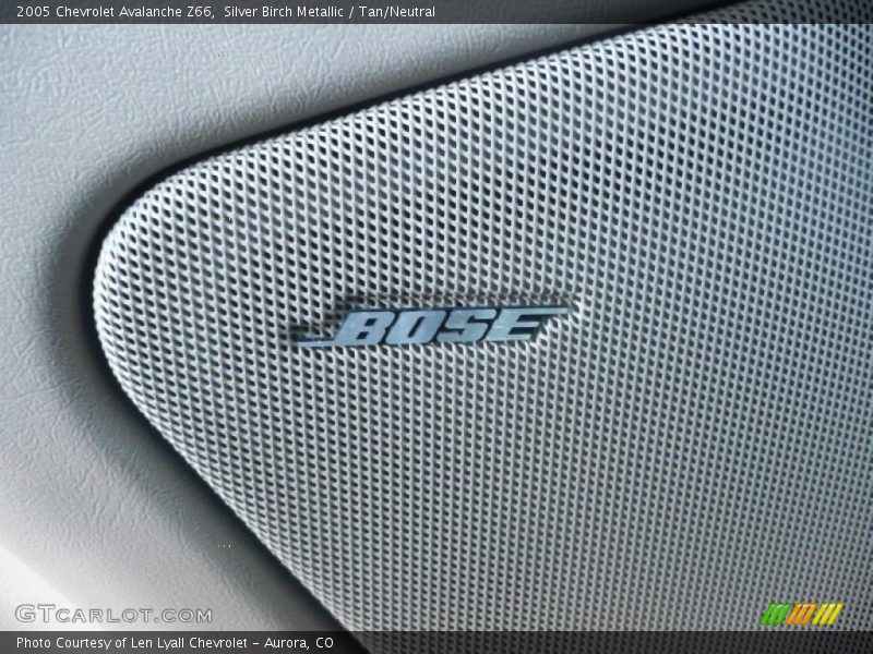 Silver Birch Metallic / Tan/Neutral 2005 Chevrolet Avalanche Z66