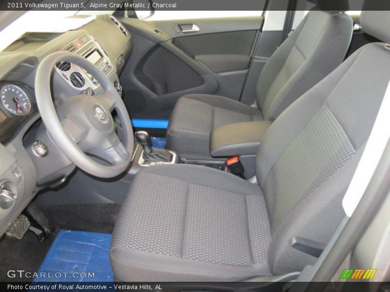 Alpine Gray Metallic / Charcoal 2011 Volkswagen Tiguan S
