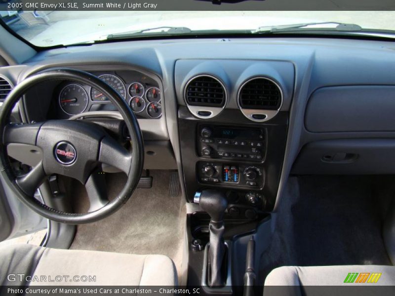 Summit White / Light Gray 2005 GMC Envoy XL SLE