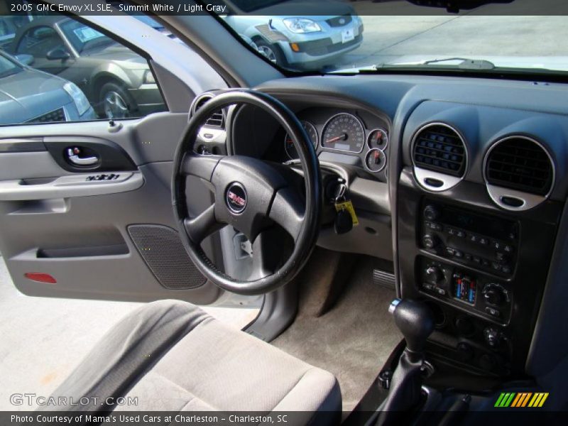 Summit White / Light Gray 2005 GMC Envoy XL SLE