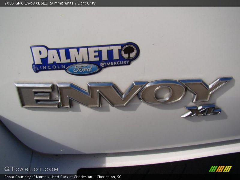 Summit White / Light Gray 2005 GMC Envoy XL SLE